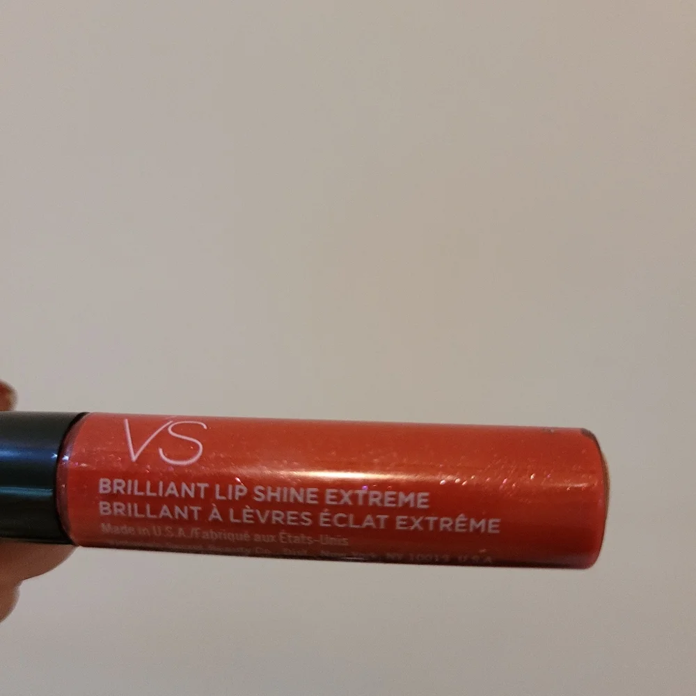 Victoria's Secret Lip Gloss - Picture 6 of 9